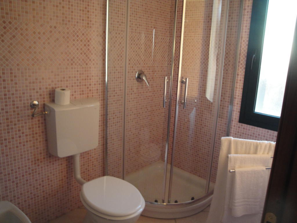 La Jatta Hotel Budoni Room photo