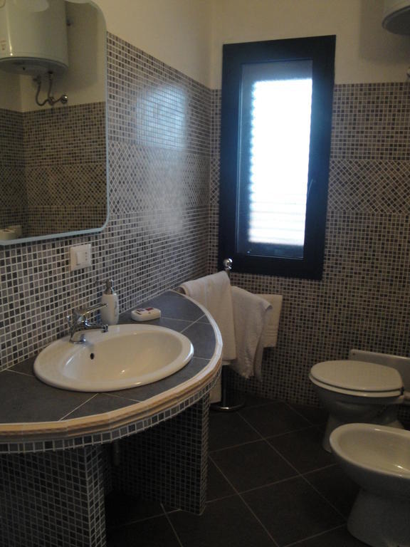 La Jatta Hotel Budoni Room photo
